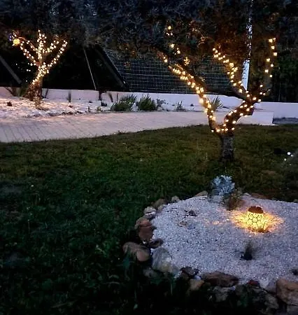Apartament La Studio Sabranais *